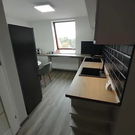 Agi Kucko - Sajat Garazzsal Nyíregyháza