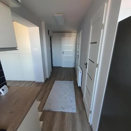 Agi Kucko - Sajat Garazzsal