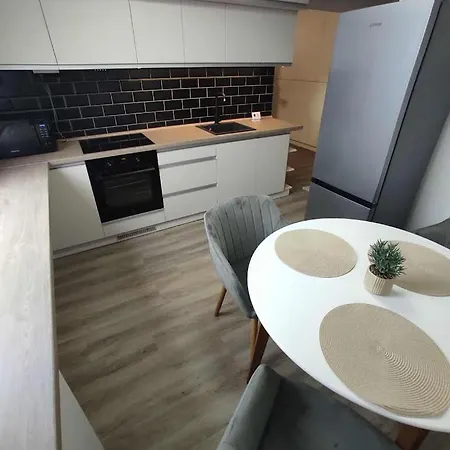 Apartment Agi Kucko - Sajat Garazzsal